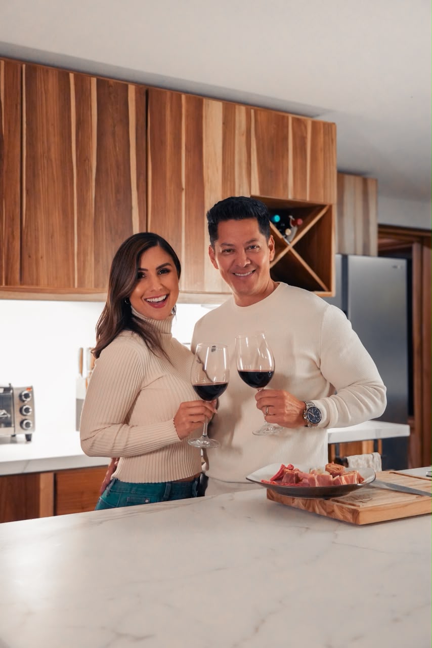 Nicole y Mauricio, administradores de Casa Nido